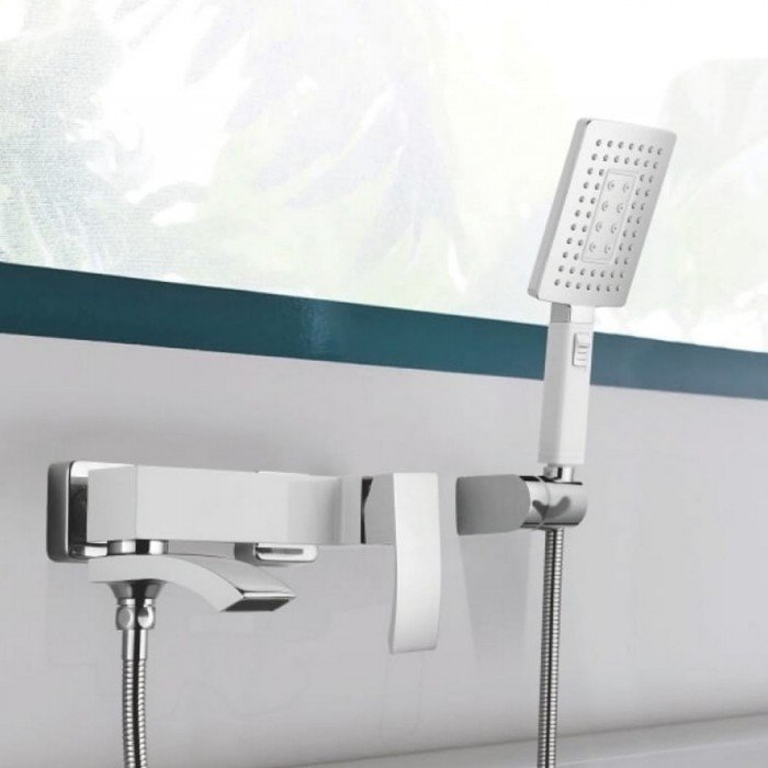 Змішувач для ванни Qtap Swan Cascada з поворотним виливом (з душовим гарнітуром) QTSWA260CRM45565 Chrome Змішувач для ванни Qtap Swan Cascada з поворотним виливом (з душовим гарнітуром) QTSWA260CRM45565 Chrome
