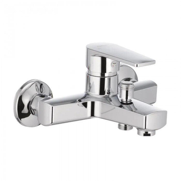 Смеситель для ванны Plamix Oscar-009 (без шланга и лейки) (PM0026) Смеситель для ванны Plamix Oscar-009 (без шланга и лейки) (PM0026)