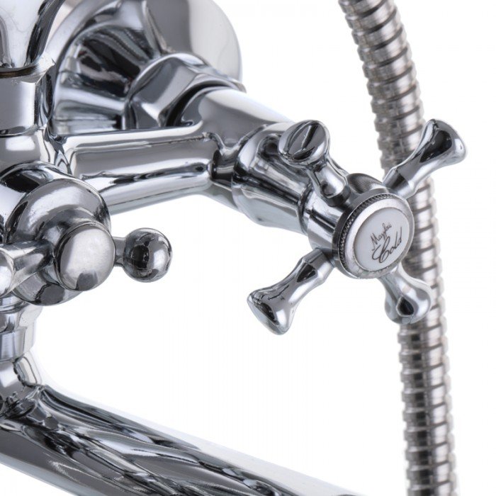 Смеситель для ванны Champion MF 142 (CH0063) Смеситель для ванны Champion MF 142 (CH0063)