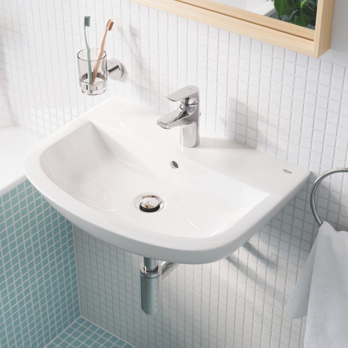 Стакан для зубных щеток Grohe Essentials New (40372001) Стакан для зубных щеток Grohe Essentials New (40372001)