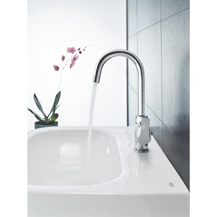 Смеситель для раковины L-размера Grohe Eurosmart (23537002)