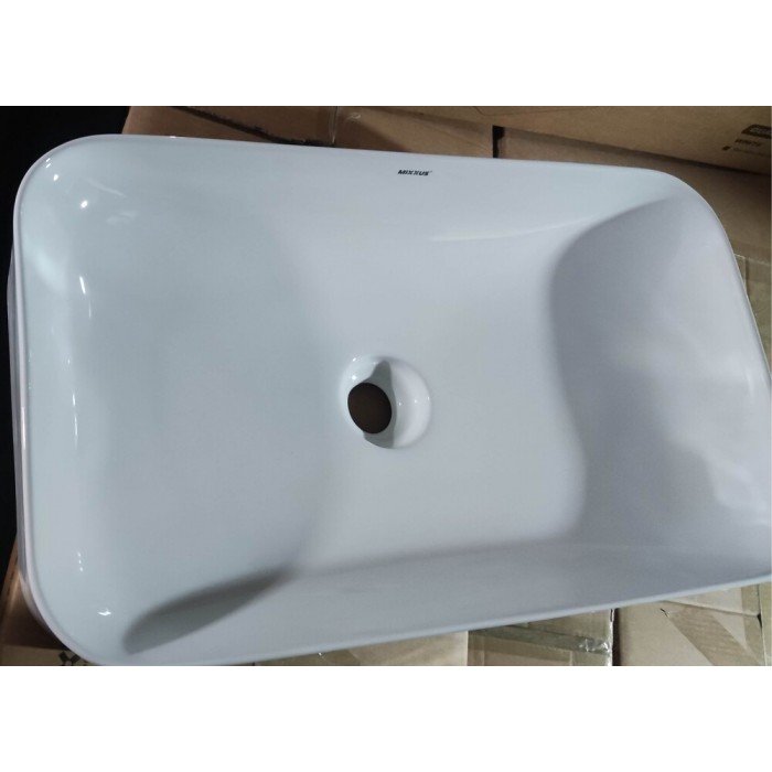 Раковина накладна Mixxus Premium QUADRO-0106 600х355х130mm (MP6523) Раковина накладна Mixxus Premium QUADRO-0106 600х355х130mm (MP6523)
