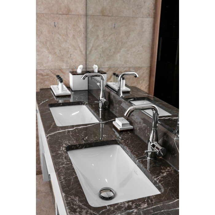Смеситель для раковины L-размера Grohe Essence New (23541001) Смеситель для раковины L-размера Grohe Essence New (23541001)