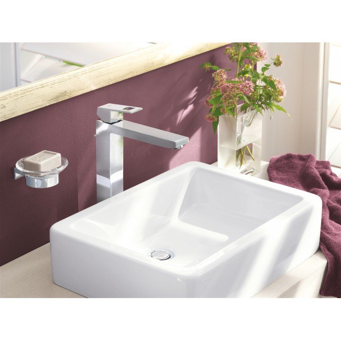 Смеситель на столешницу для раковины XL-размера Grohe Eurocube (23406000) Смеситель на столешницу для раковины XL-размера Grohe Eurocube (23406000)