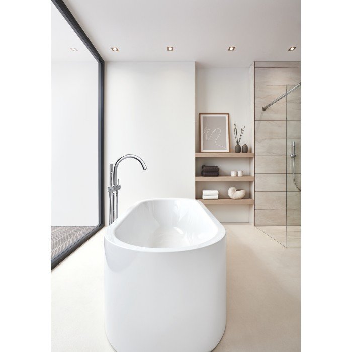 Напольный смеситель для ванны Grohe Grandera (23318000) Напольный смеситель для ванны Grohe Grandera (23318000)