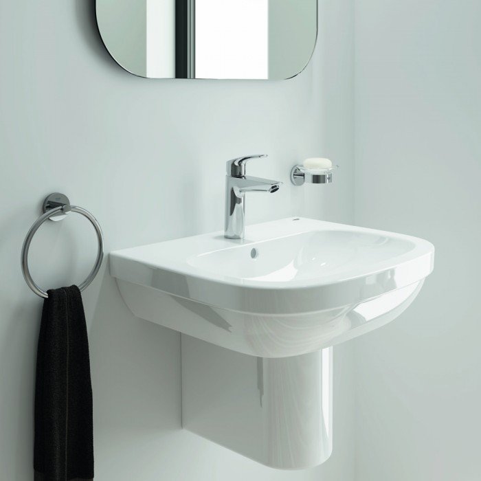 Смеситель для раковины M-размера Grohe Eurosmart New (23322003) Смеситель для раковины M-размера Grohe Eurosmart New (23322003)