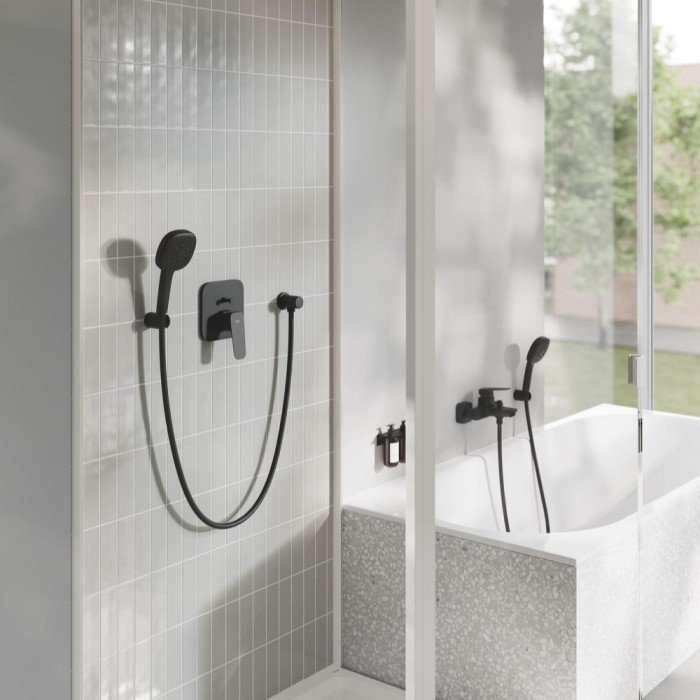 Одноважільний змішувач для ванни Grohe Cubeo (1018142430) Одноважільний змішувач для ванни Grohe Cubeo (1018142430)