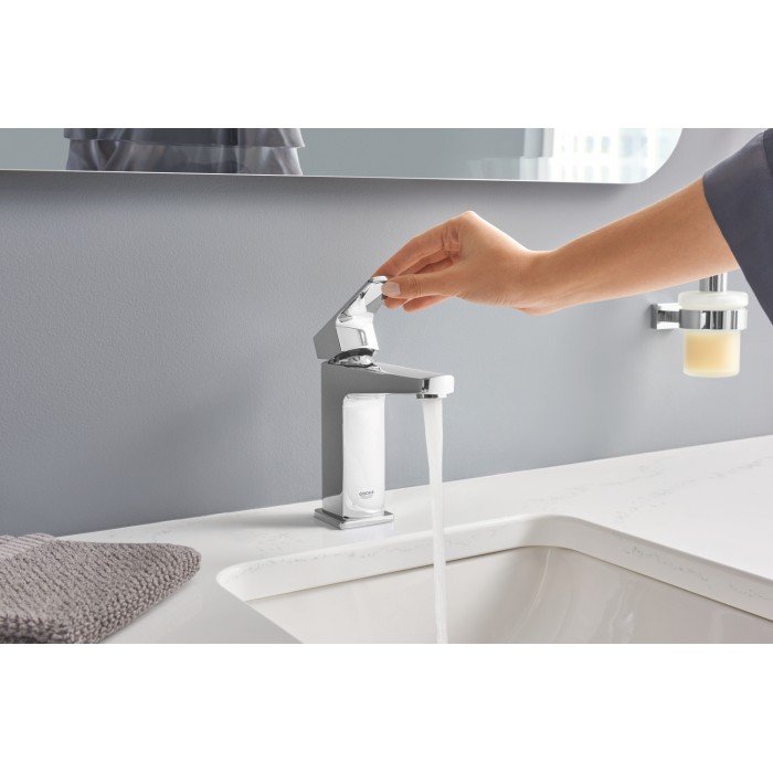 Дозатор жидкого мыла Grohe Essentials Cube New (40756001) Дозатор жидкого мыла Grohe Essentials Cube New (40756001)