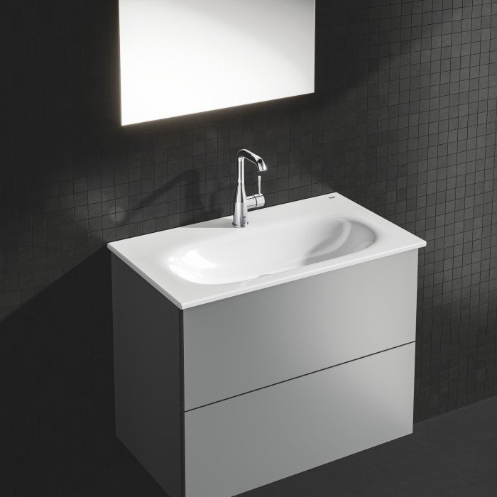 Смеситель для раковины L-размера Grohe Essence New (32628001) Смеситель для раковины L-размера Grohe Essence New (32628001)