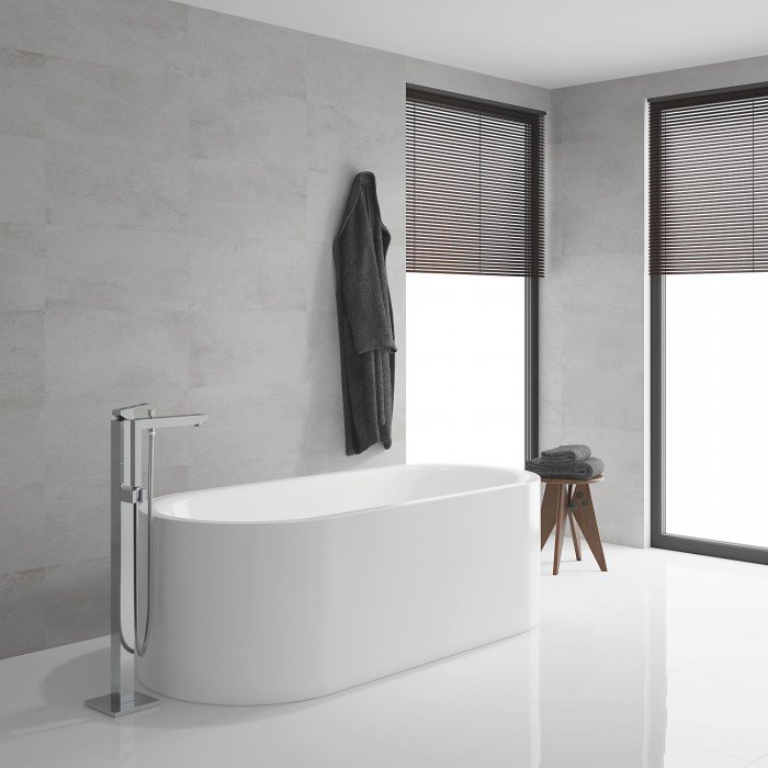 Напольный смеситель для ванны Grohe Eurocube (23672001) Напольный смеситель для ванны Grohe Eurocube (23672001)