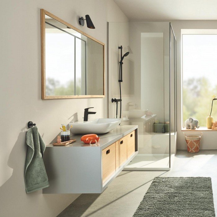 Крючок для банного халата Grohe Essentials (1024602430) Крючок для банного халата Grohe Essentials (1024602430)