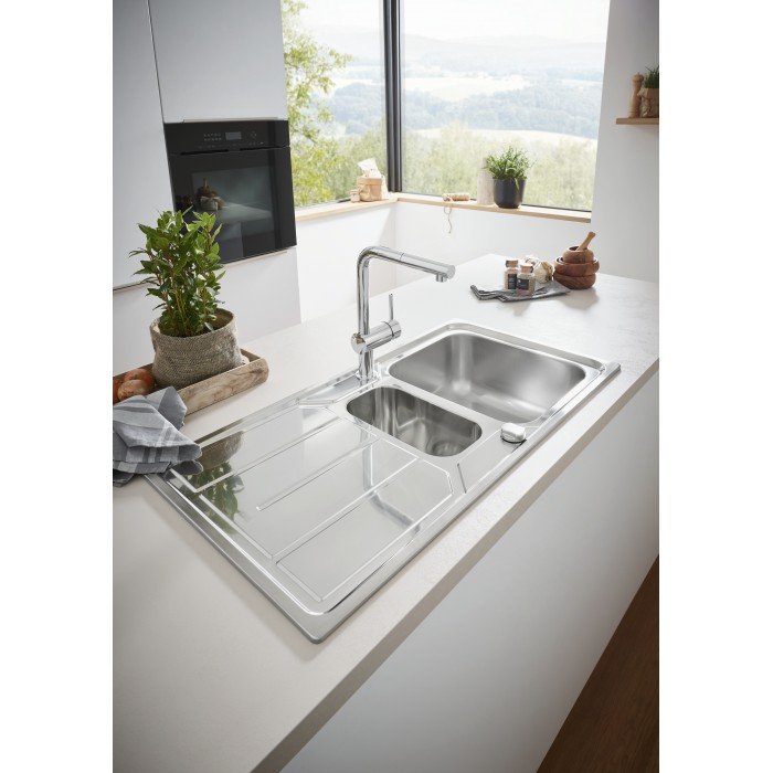 Смеситель для кухни с выдвижным изливом Grohe Minta (32168000) Смеситель для кухни с выдвижным изливом Grohe Minta (32168000)