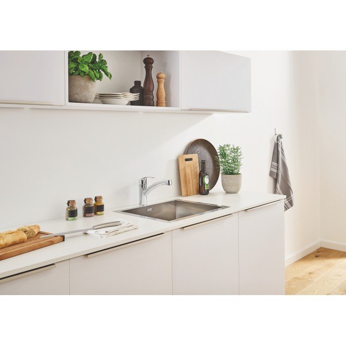 Змішувач для кухні з висувним виливом Grohe Eurosmart (30305000)